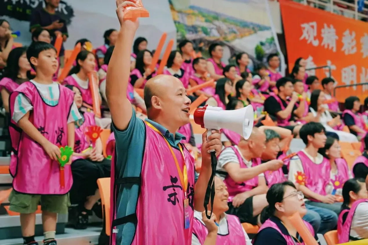 为球迷奉献, 接下来他们