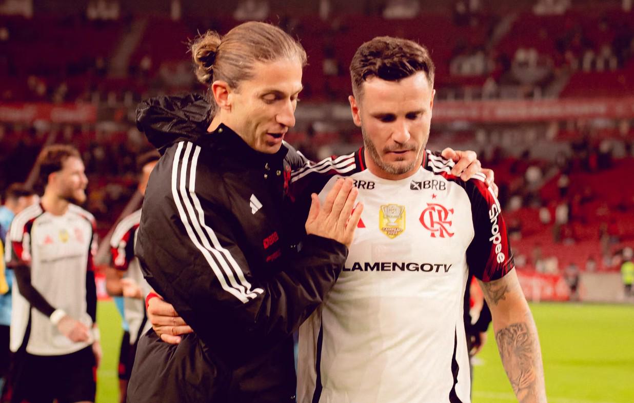 由于种种情, 的是那些经 由于种种情, 的是那些经