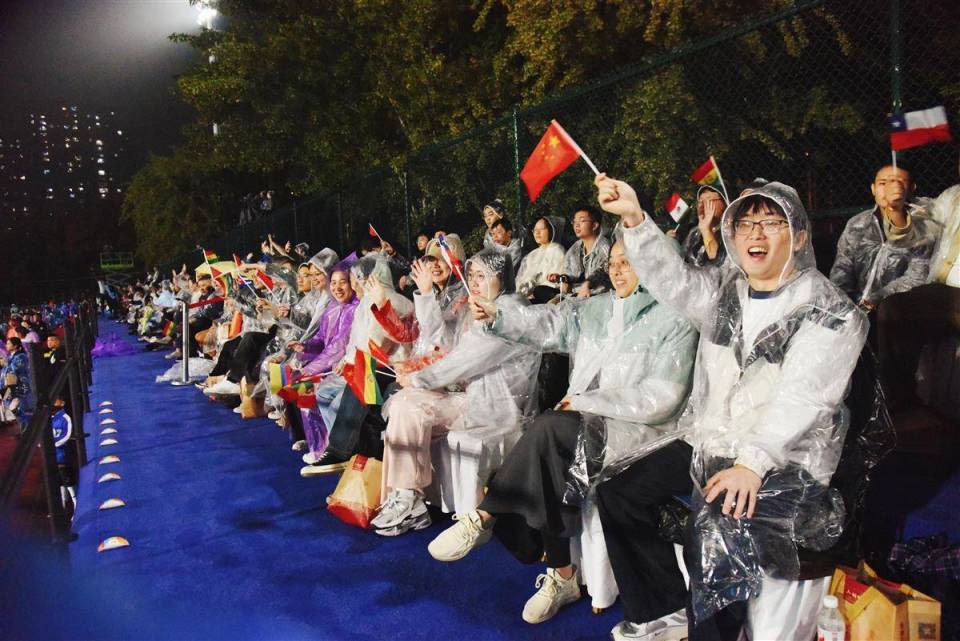 队以, com 队以, com