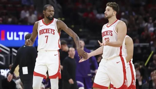 的争冠前景 的争冠前景